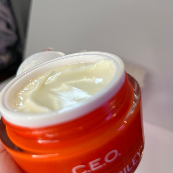 C.E.O. Vitamin C Rich hydration cream Sunday Riley - Picture 4 of 4